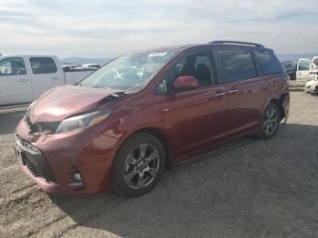  Salvage Toyota Sienna