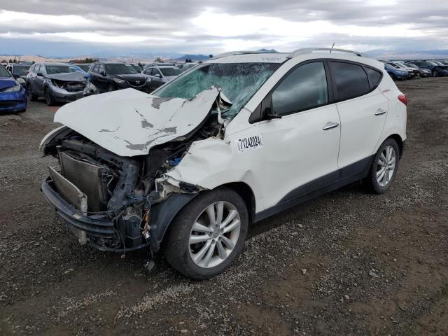  Salvage Hyundai TUCSON