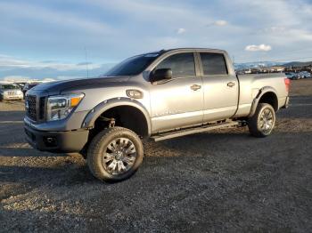  Salvage Nissan Titan