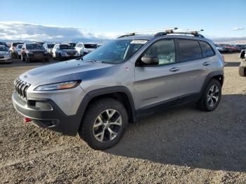  Salvage Jeep Cherokee