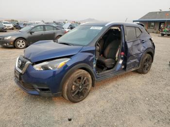  Salvage Nissan Kicks