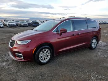  Salvage Chrysler Pacifica