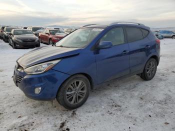  Salvage Hyundai TUCSON