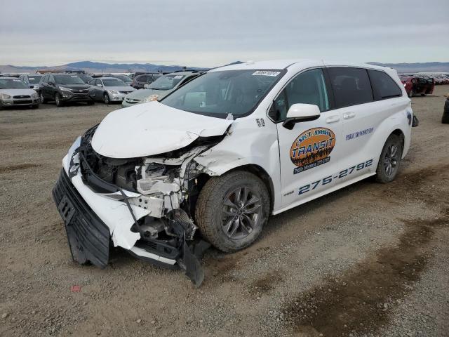  Salvage Toyota Sienna