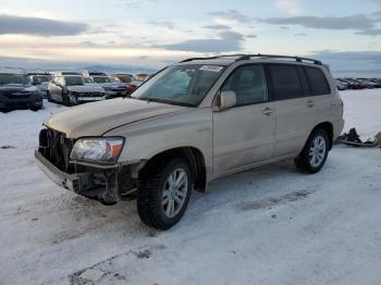  Salvage Toyota Highlander