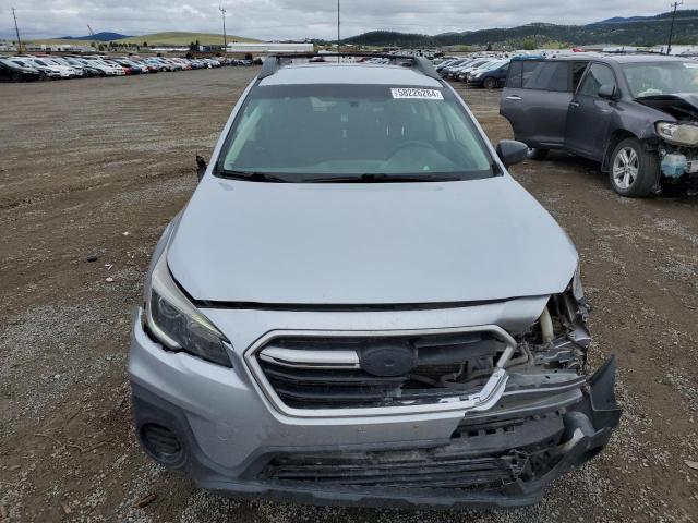 Subaru Outback 2.5i Image 11