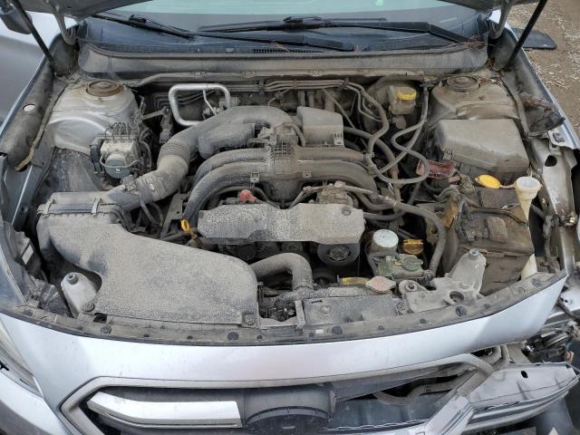 Subaru Outback 2.5i Image 7