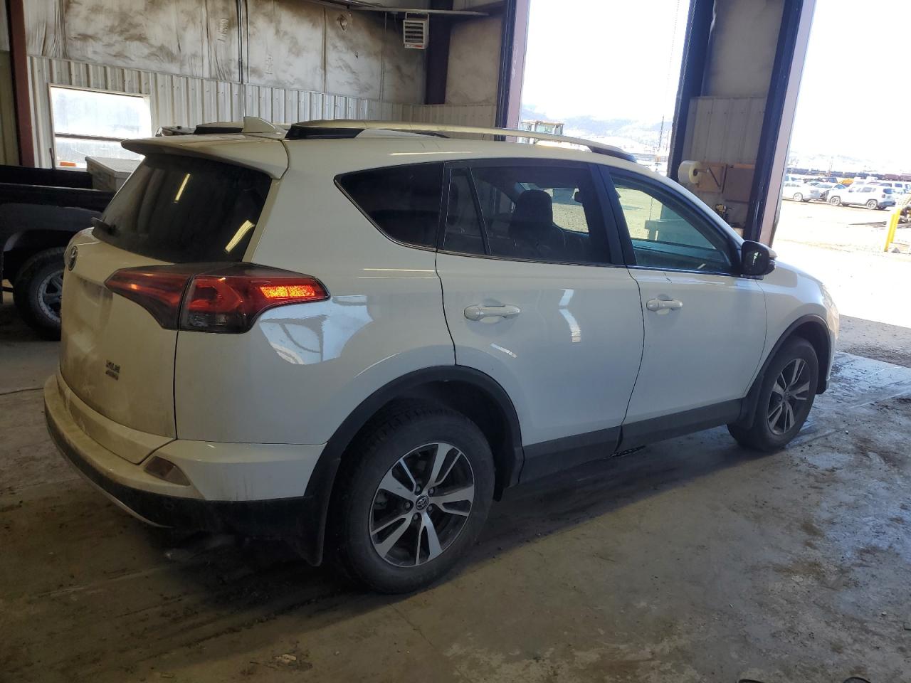 Toyota RAV4 Xle Image 10