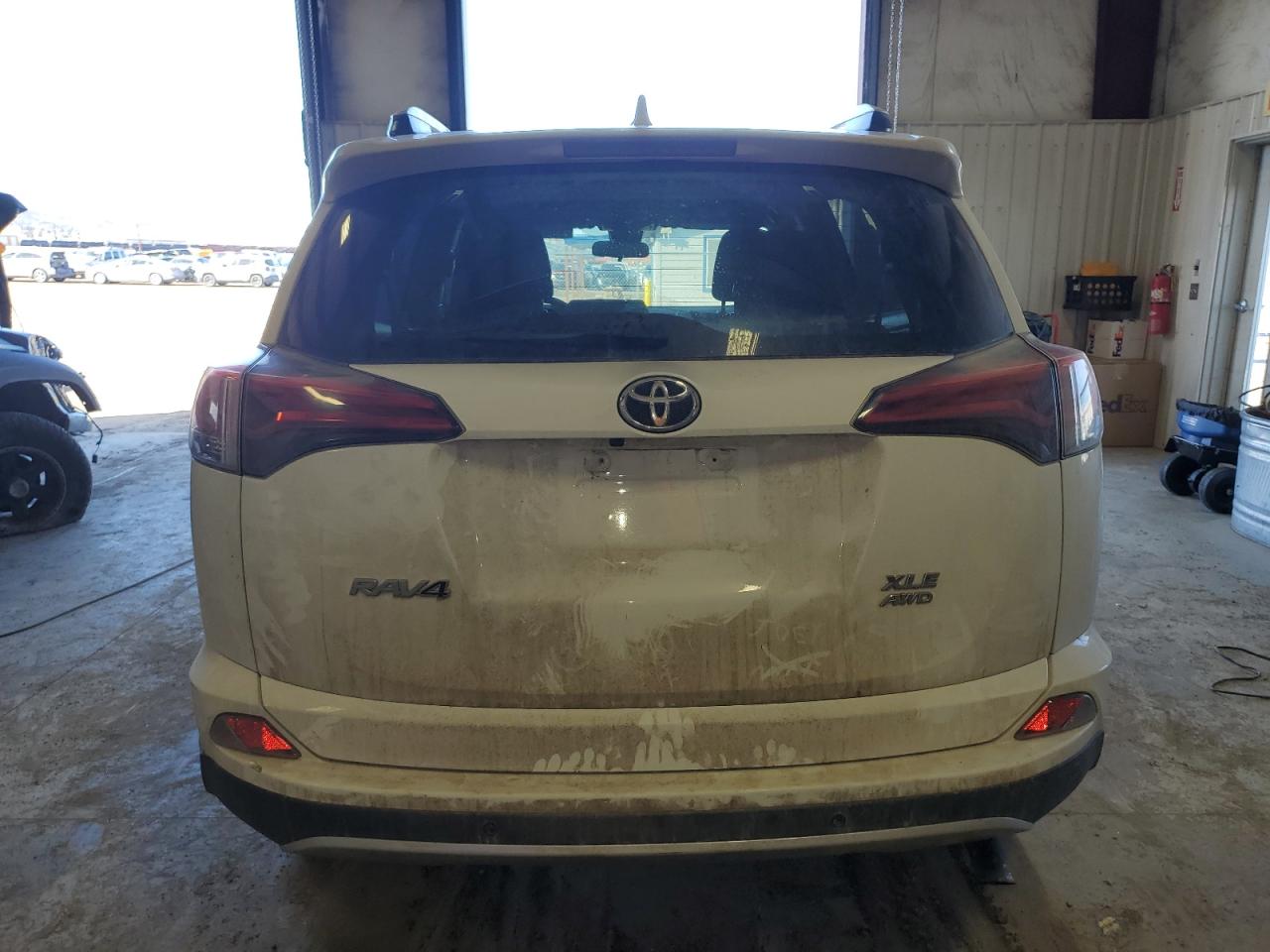 Toyota RAV4 Xle Image 11