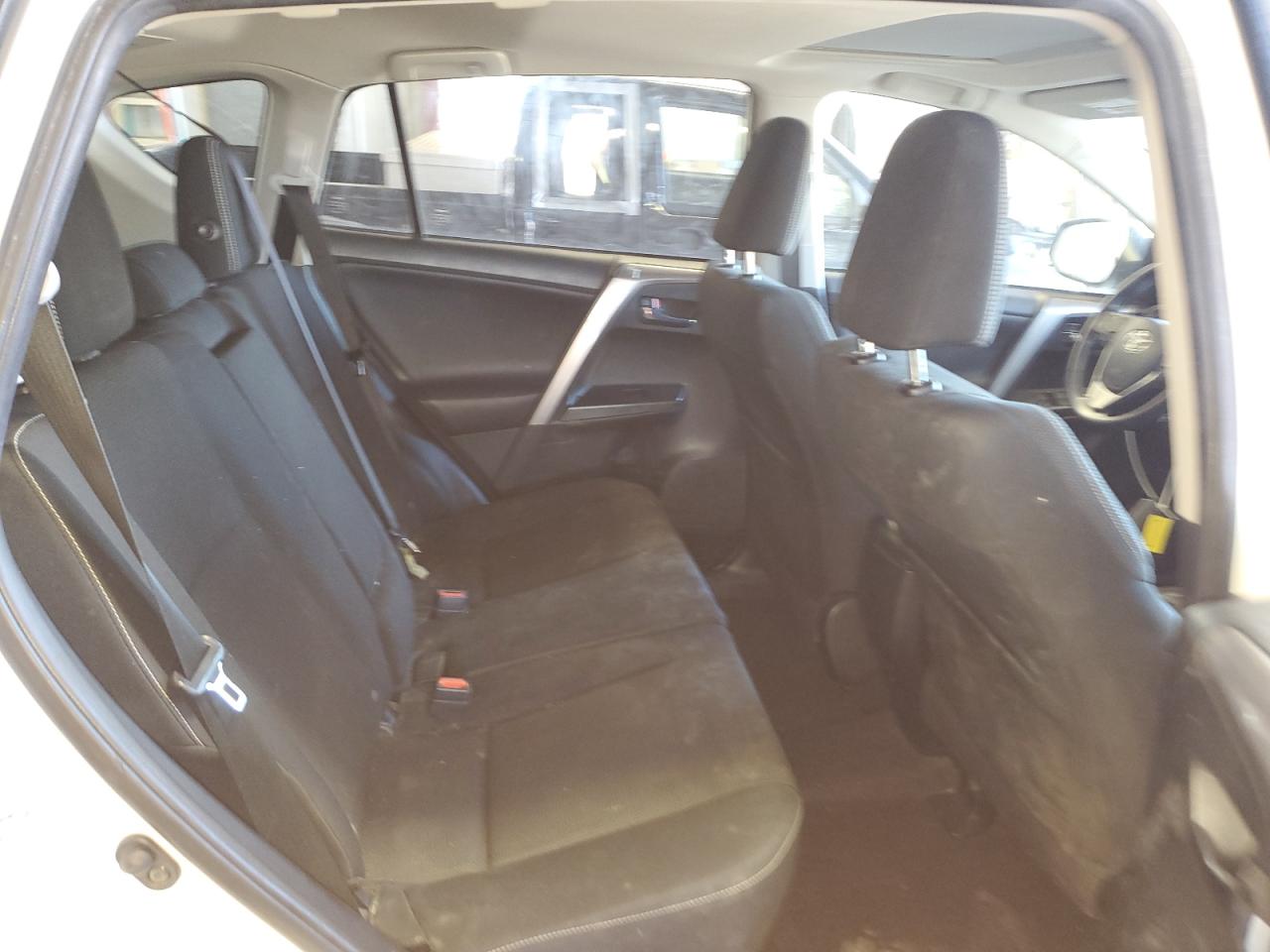 Toyota RAV4 Xle Image 5