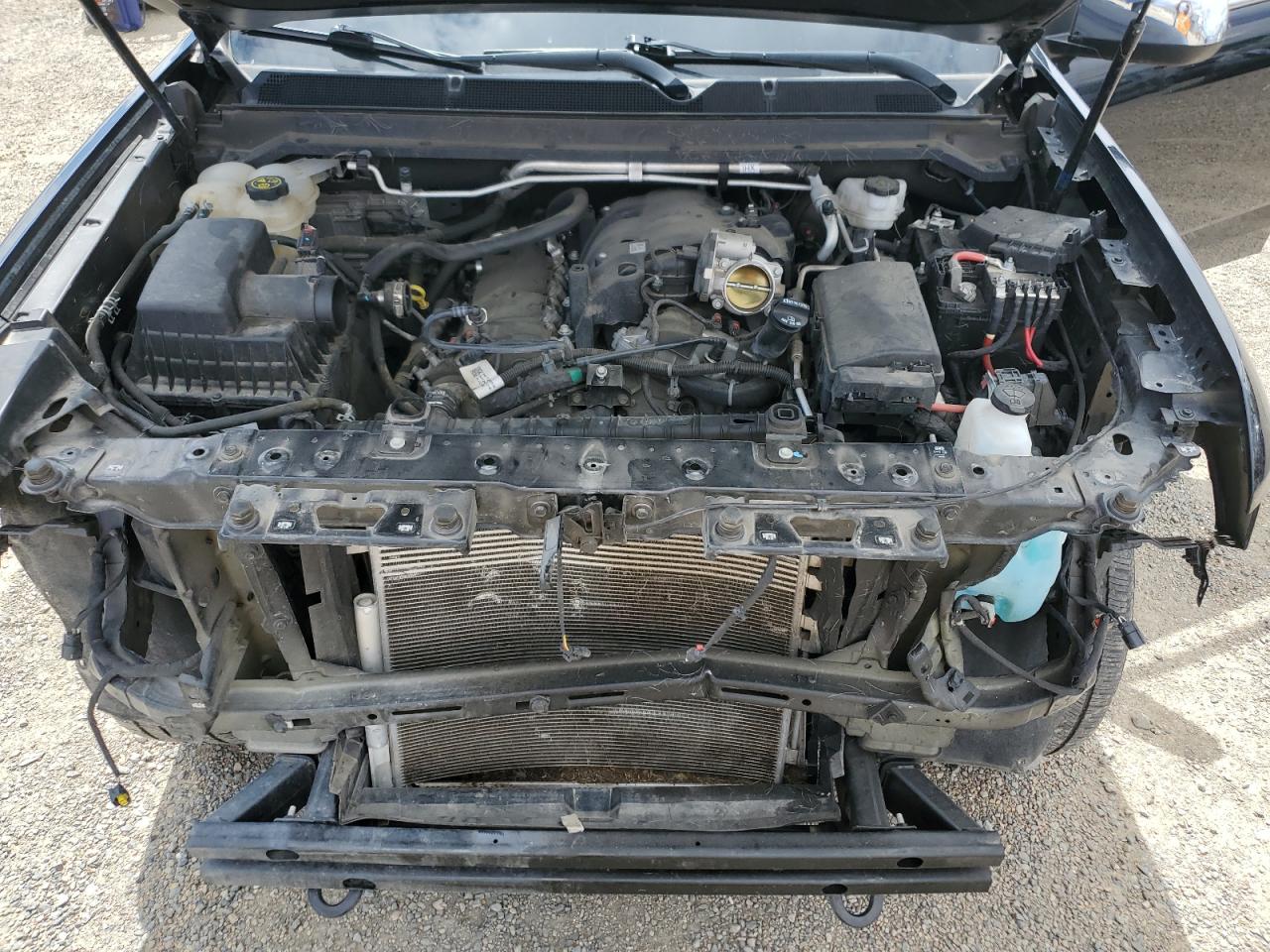 GMC Canyon Denali Image 12