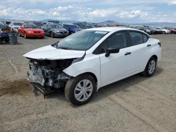  Salvage Nissan Versa