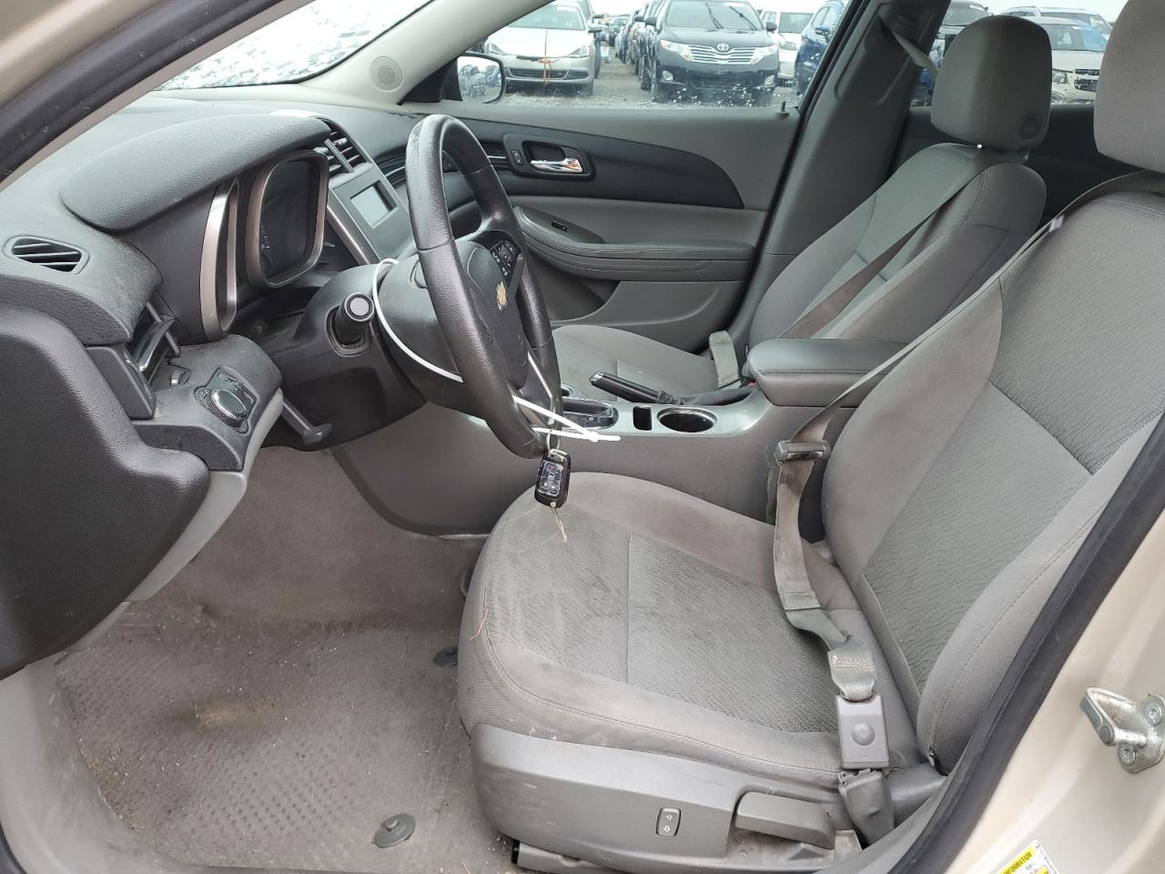 Chevrolet Malibu Ls Image 2