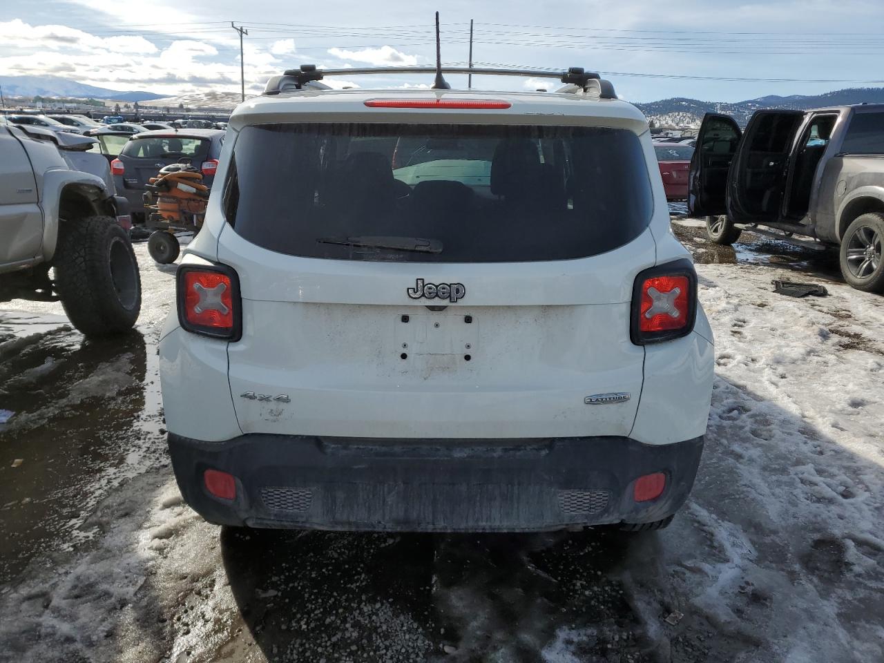 Jeep Renegade Latitude Image 6
