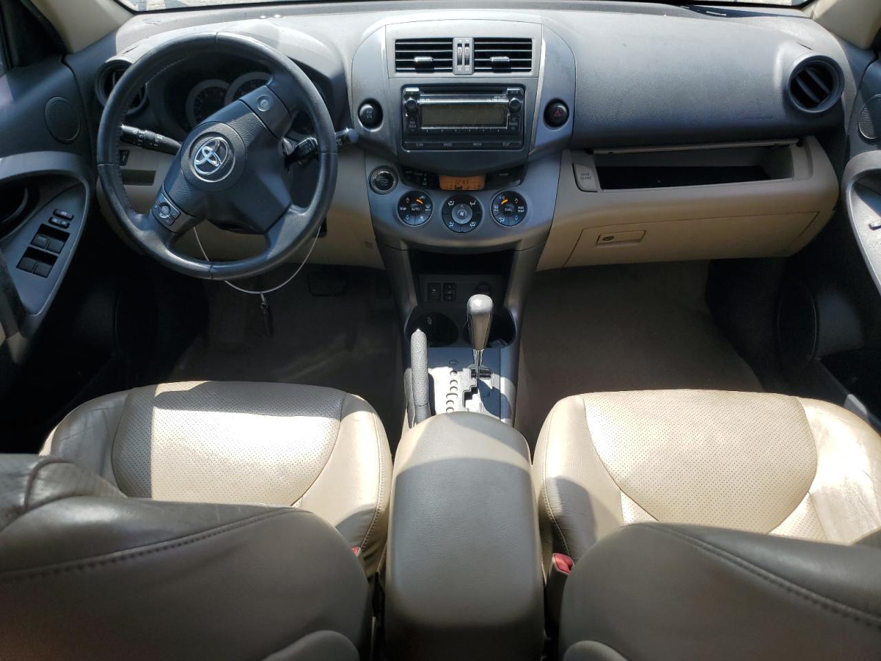 Toyota RAV4 Limited Image 4