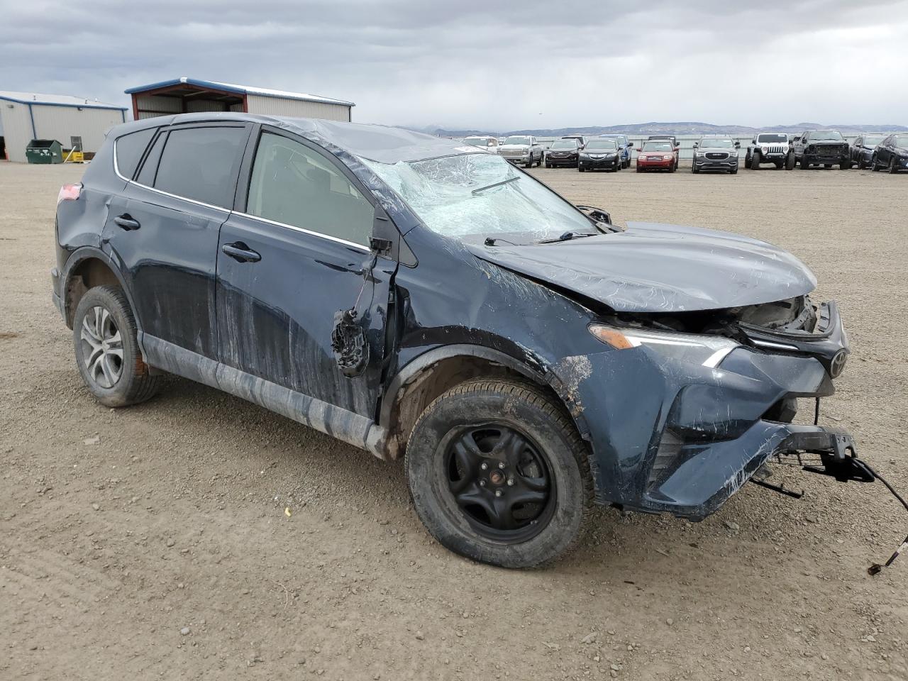 Toyota RAV4 Le Image 3