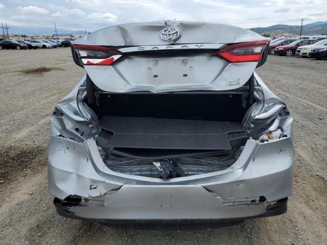 Toyota Camry Le Image 4