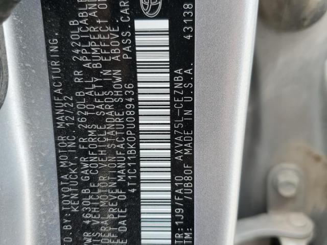 Toyota Camry Le Image 7