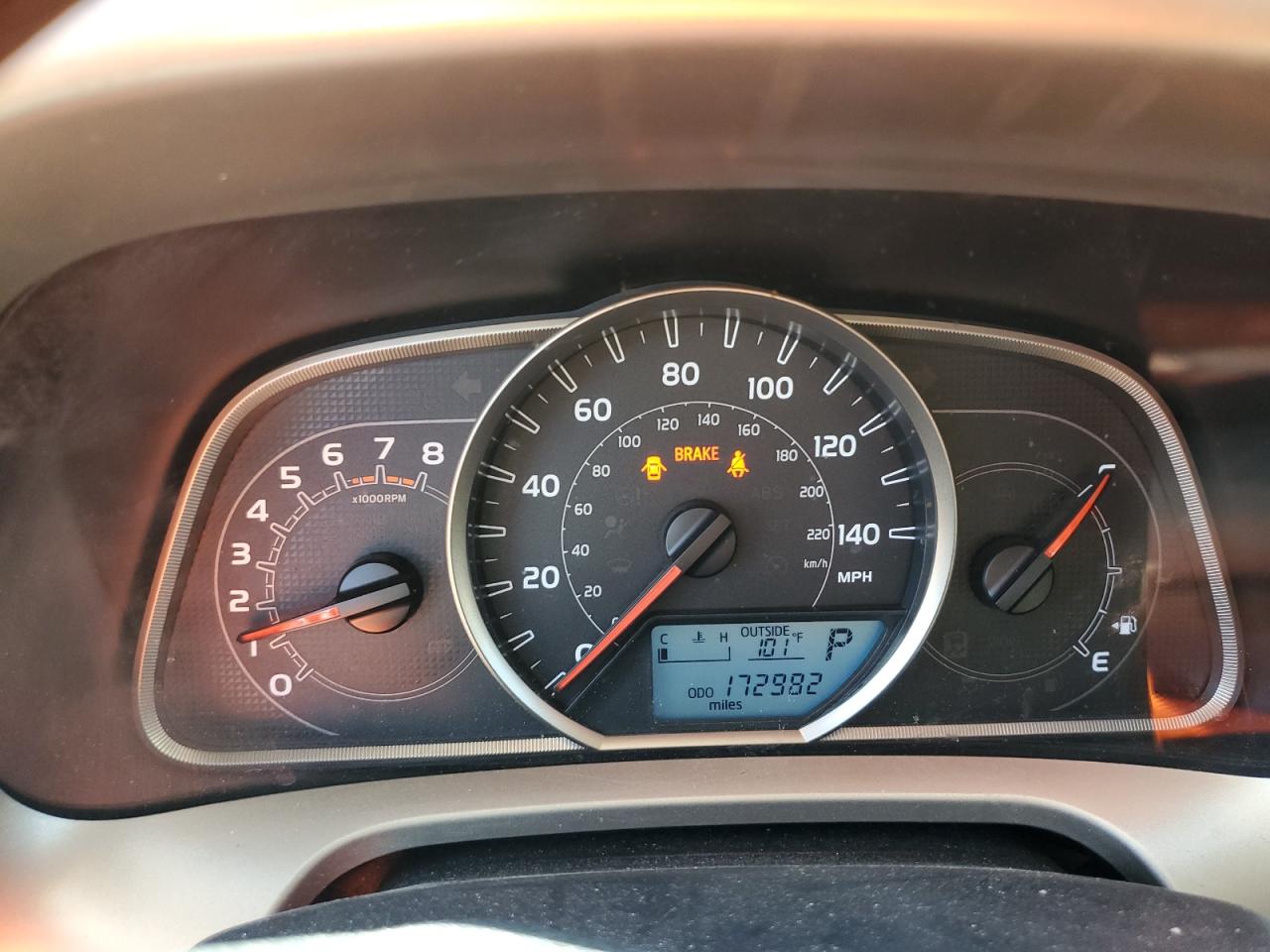 Toyota RAV4 Xle Image 8