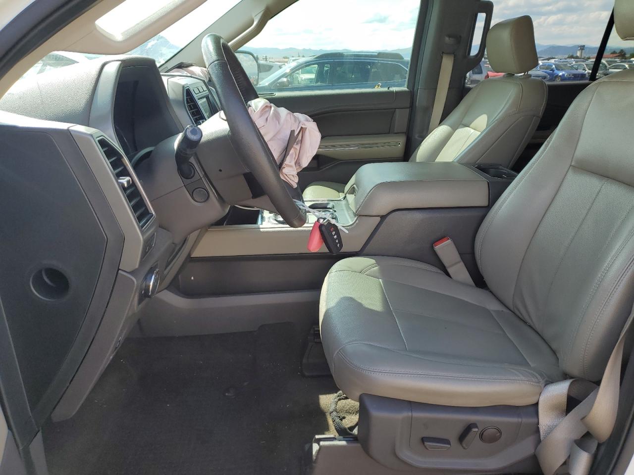 Ford Expedition Max Xlt Image 2