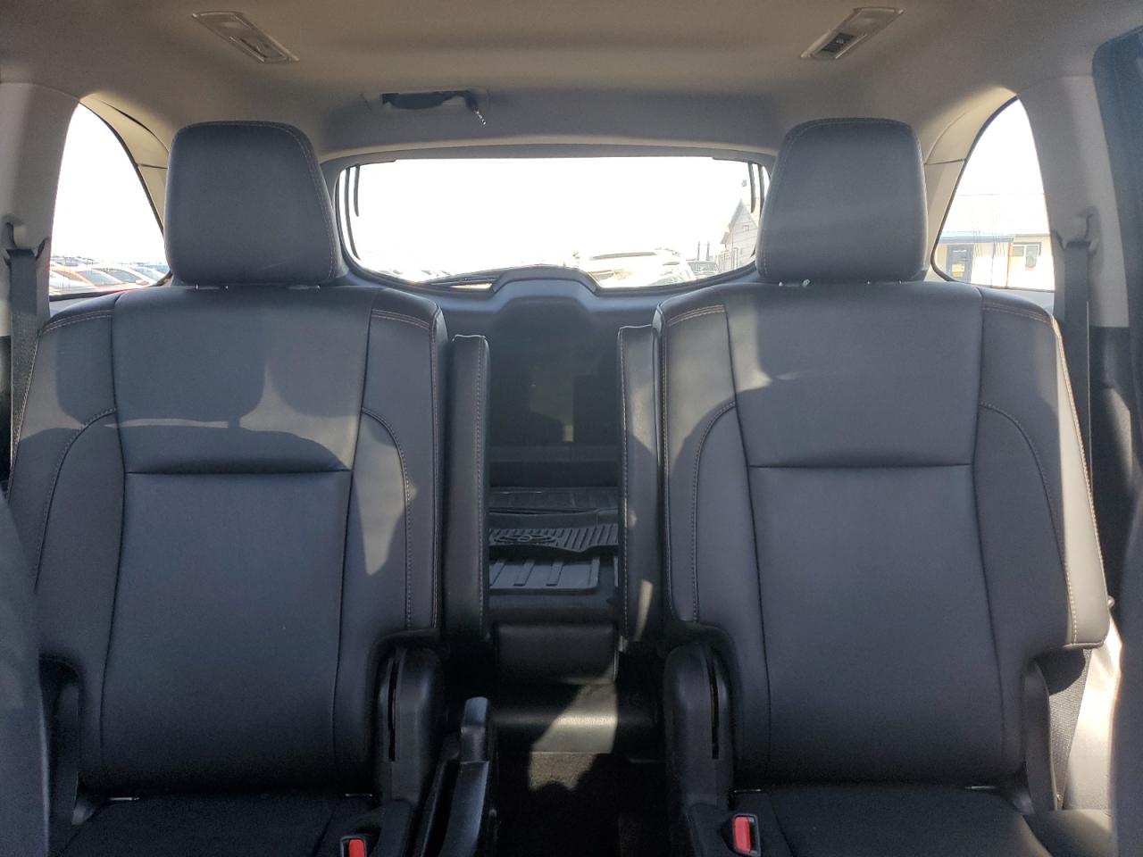 Toyota Highlander Se Image 11