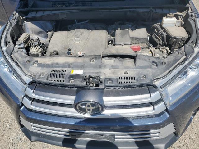 Toyota Highlander Se Image 12