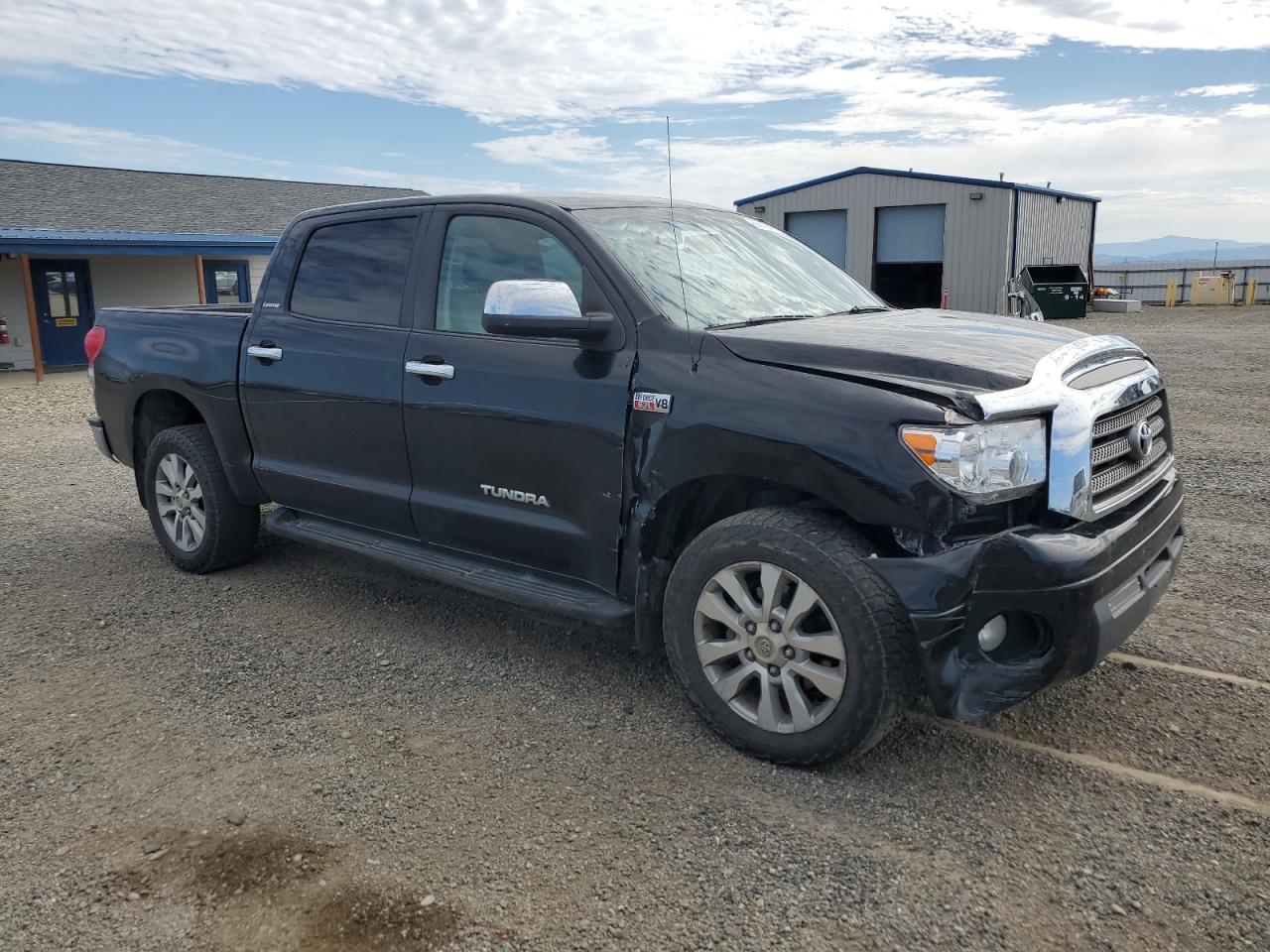 Toyota Tundra Crewmax Limited Image 3