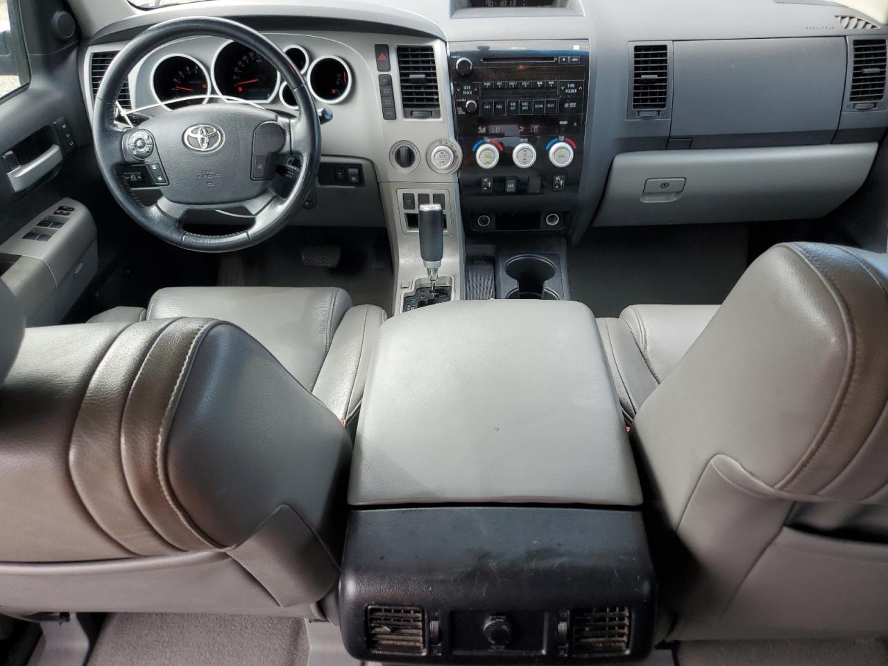 Toyota Tundra Crewmax Limited Image 12