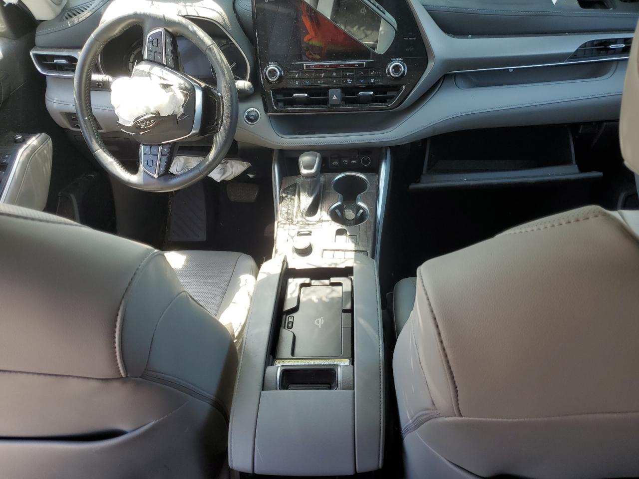 Toyota Highlander Limited Image 8