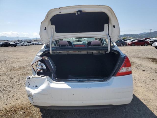 Nissan Versa S Image 3