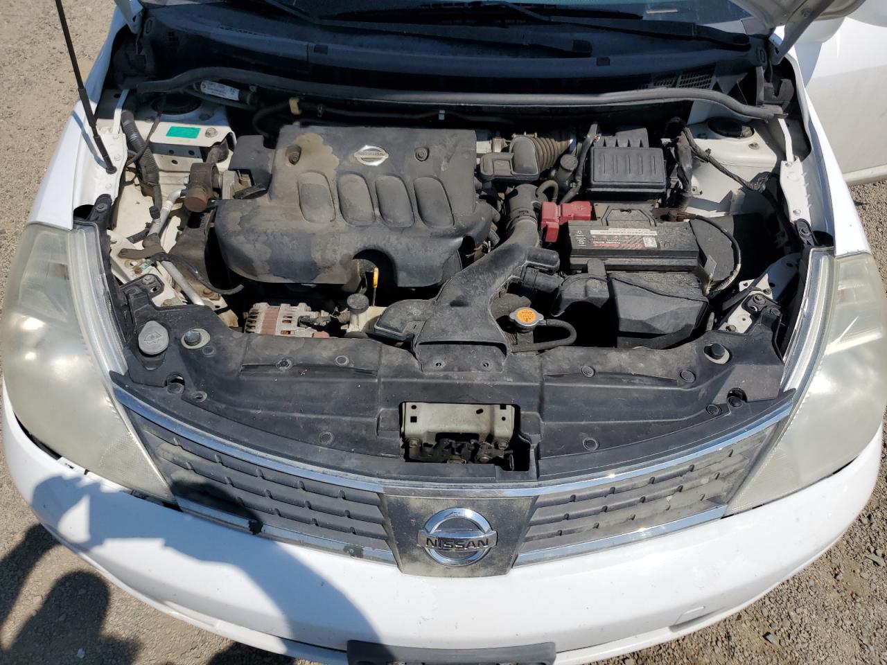 Nissan Versa S Image 9