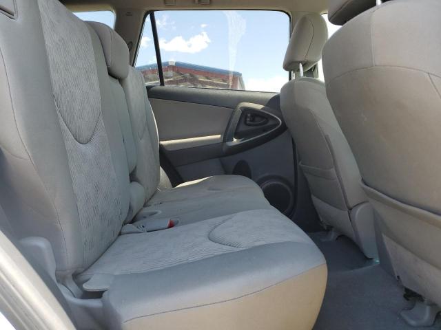 Toyota RAV4 Image 12