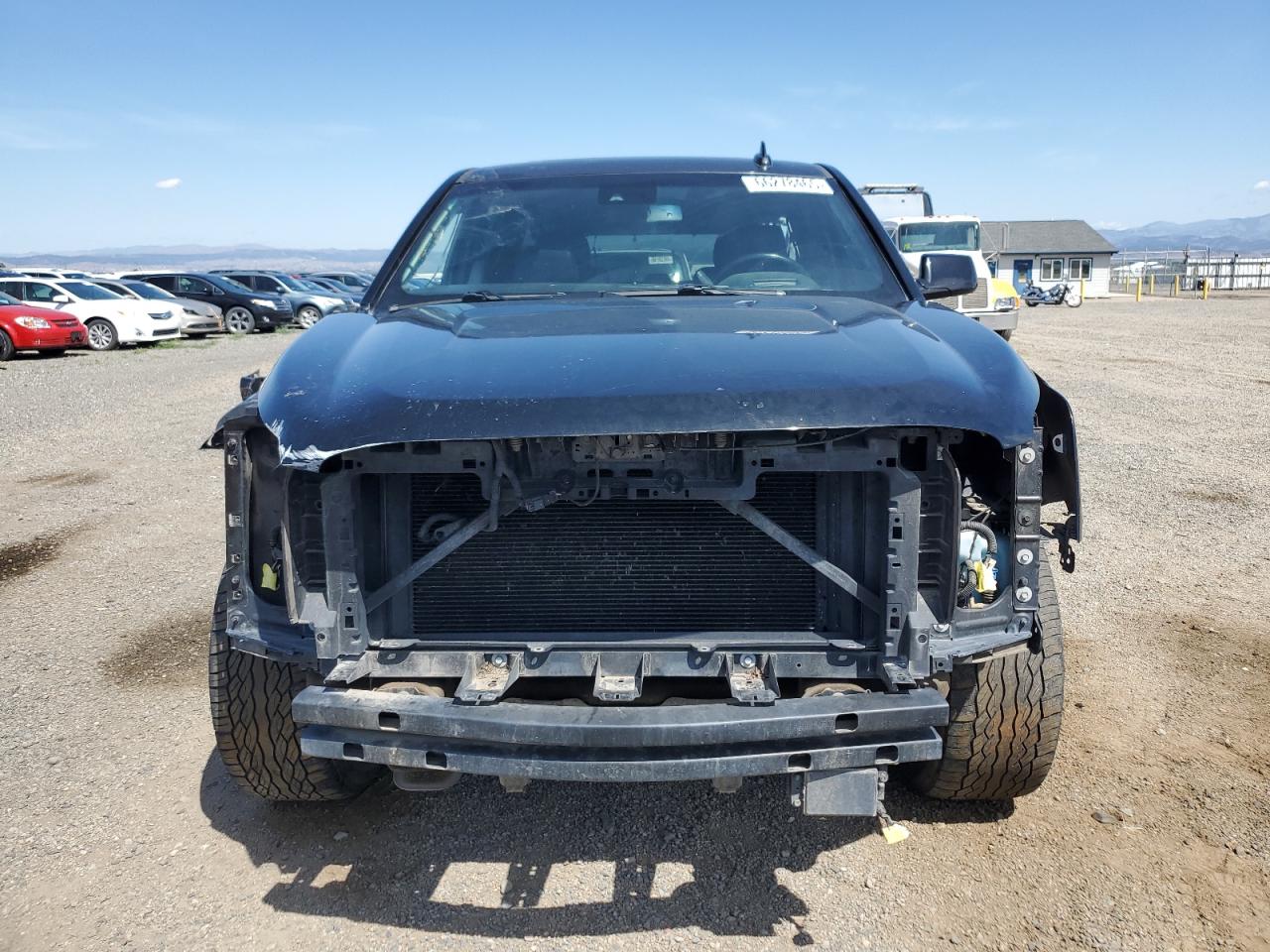 GMC Yukon Denali Image 6