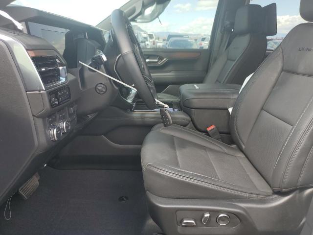 GMC Yukon Denali Image 5