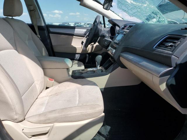 Subaru Outback 2.5i Image 10