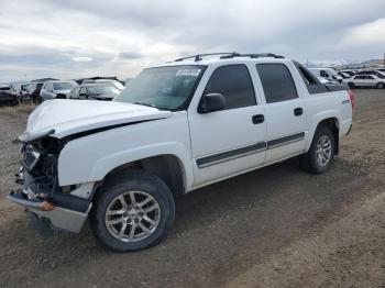  Salvage Chevrolet Avalanche