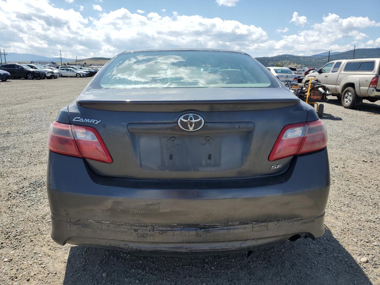 Toyota Camry Ce Image 2