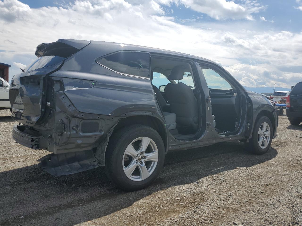 Toyota Highlander L Image 9