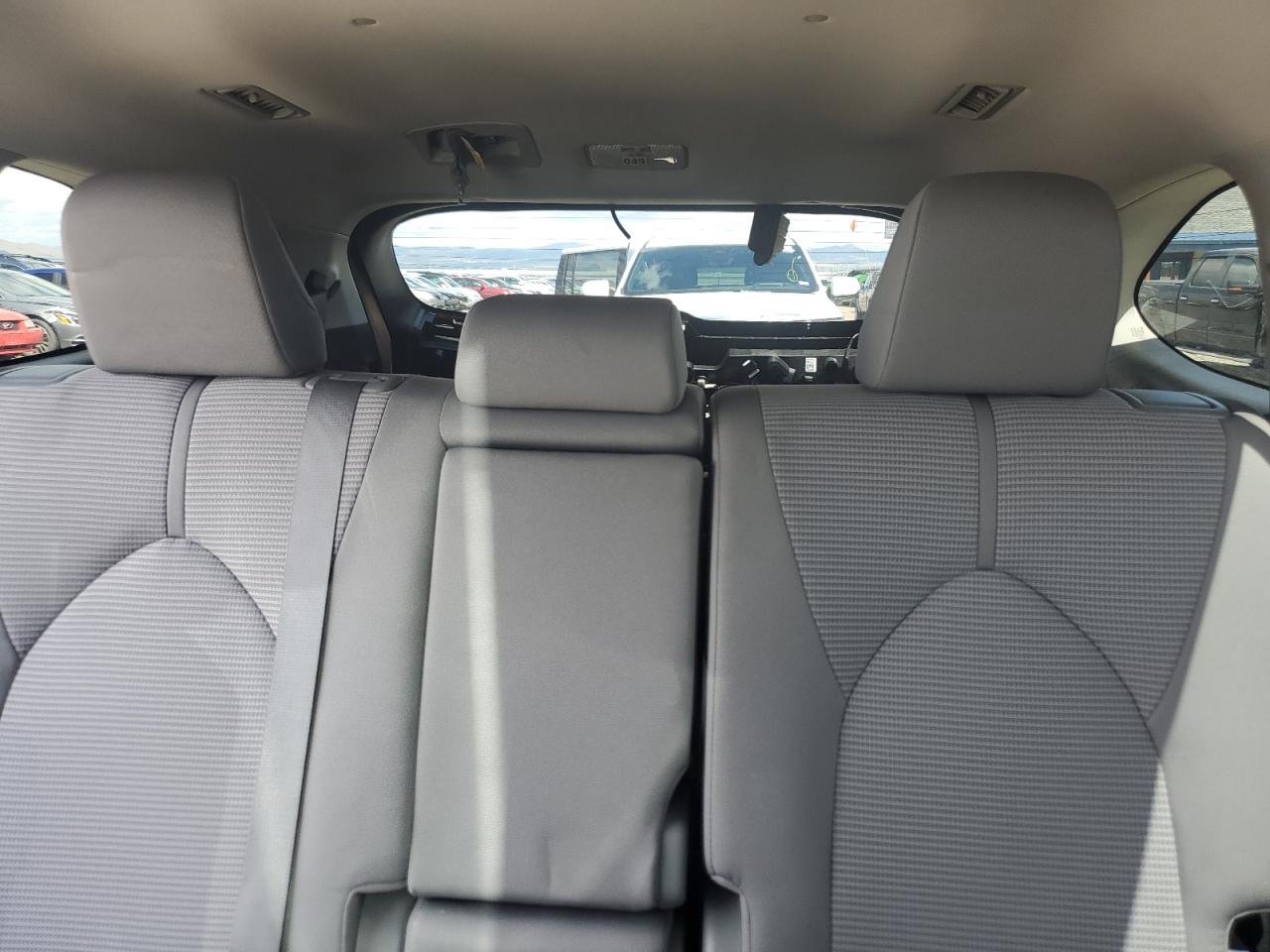 Toyota Highlander L Image 13