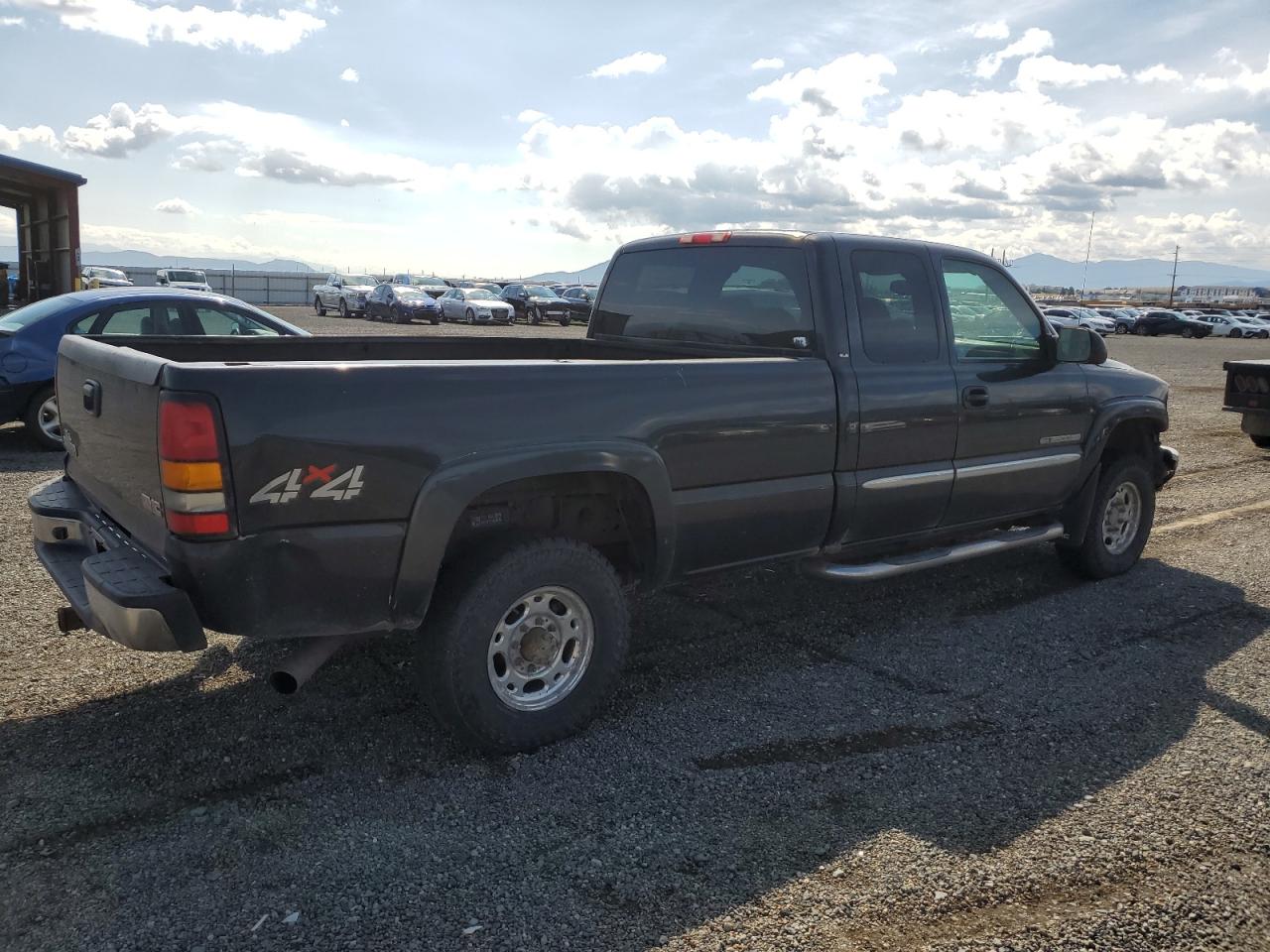 GMC Sierra K2500 Heavy Duty Image 2
