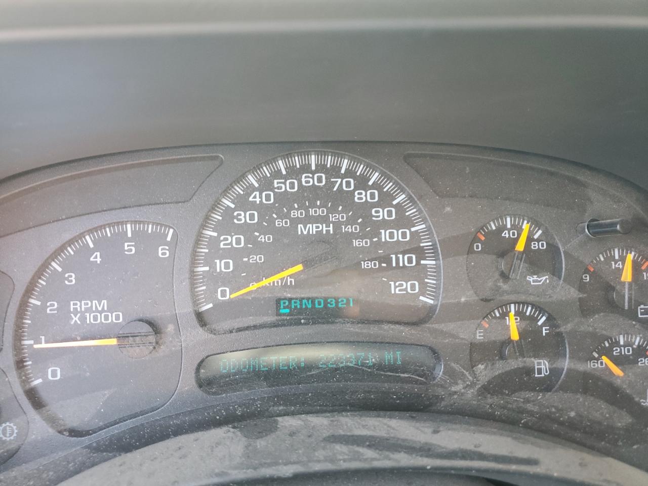 GMC Sierra K2500 Heavy Duty Image 3