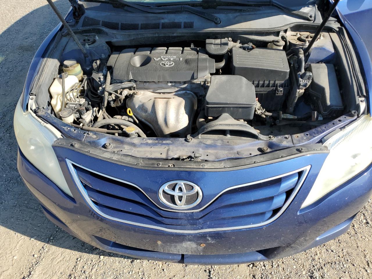 Toyota Camry Base Image 11
