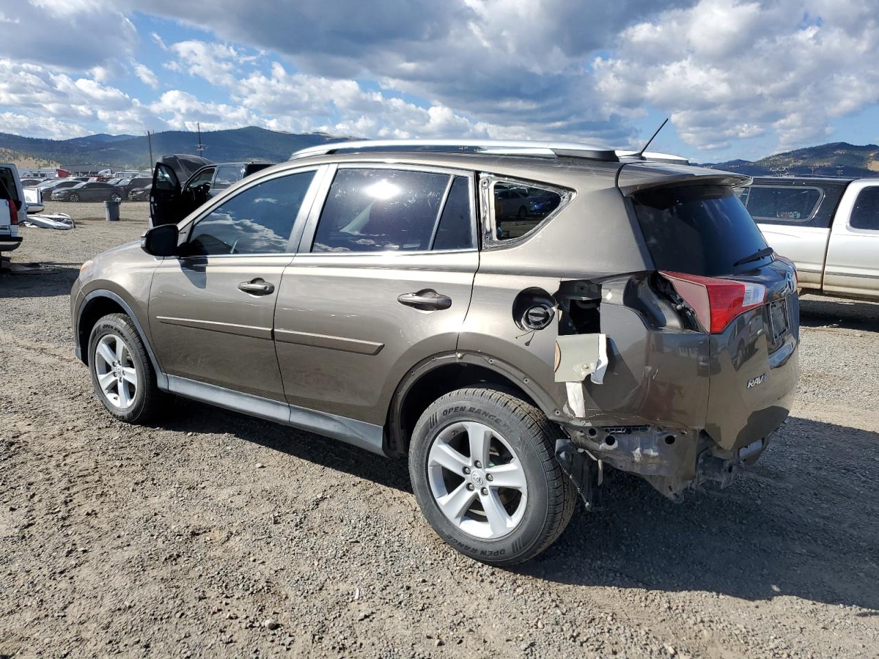 Toyota RAV4 Xle Image 11