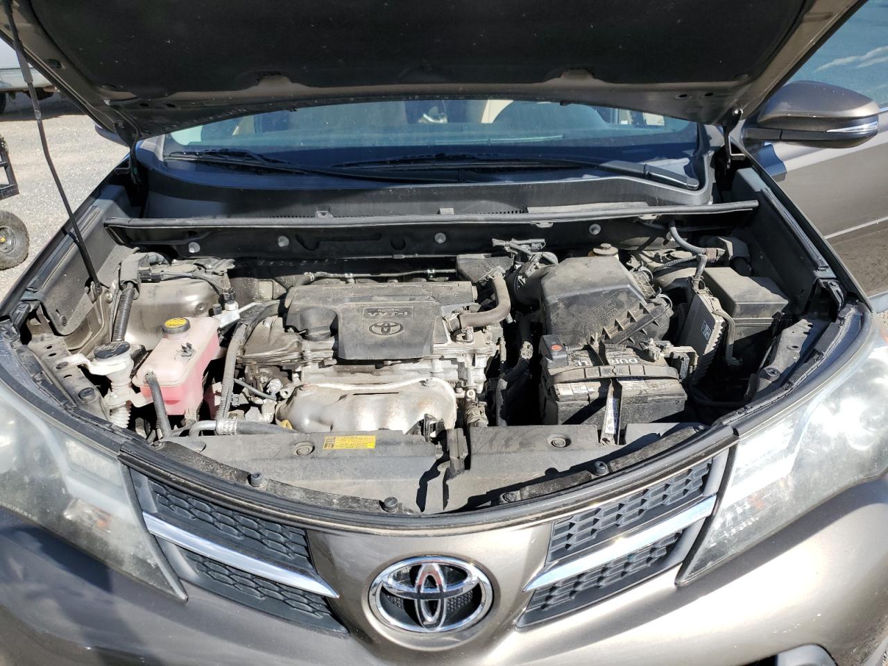 Toyota RAV4 Xle Image 8