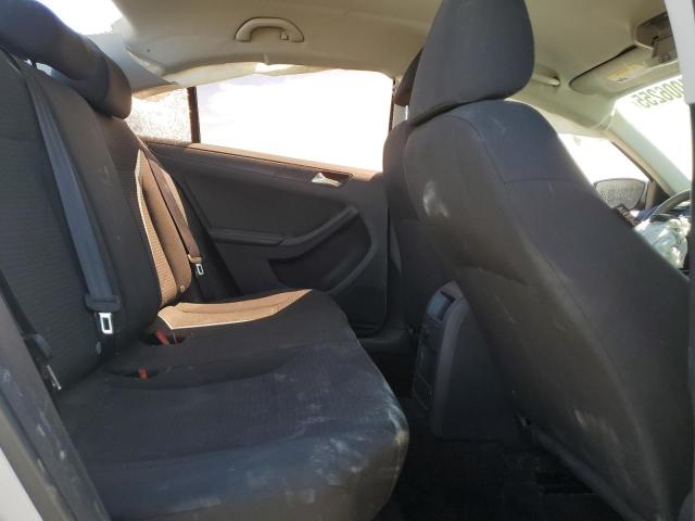 Volkswagen Jetta S Image 3