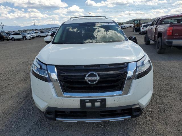 Nissan Pathfinder Platinum Image 11