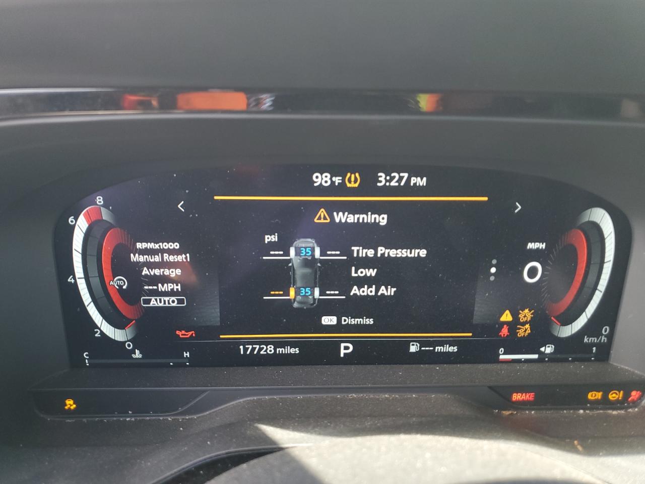 Nissan Pathfinder Platinum Image 9