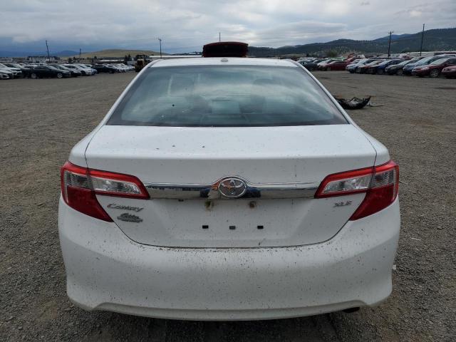 Toyota Camry L Image 11