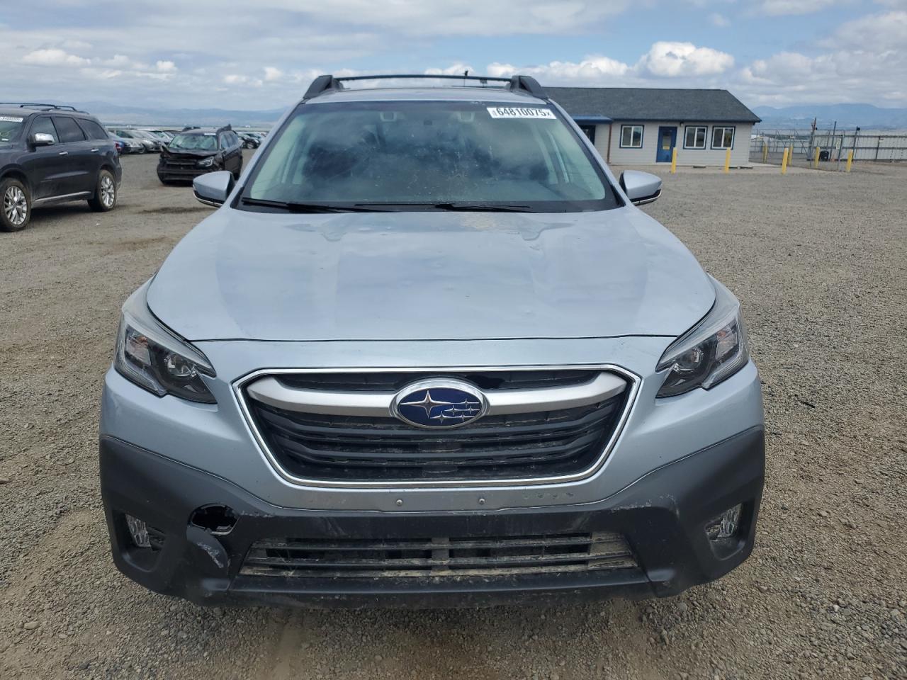 Subaru Outback Premium Image 2