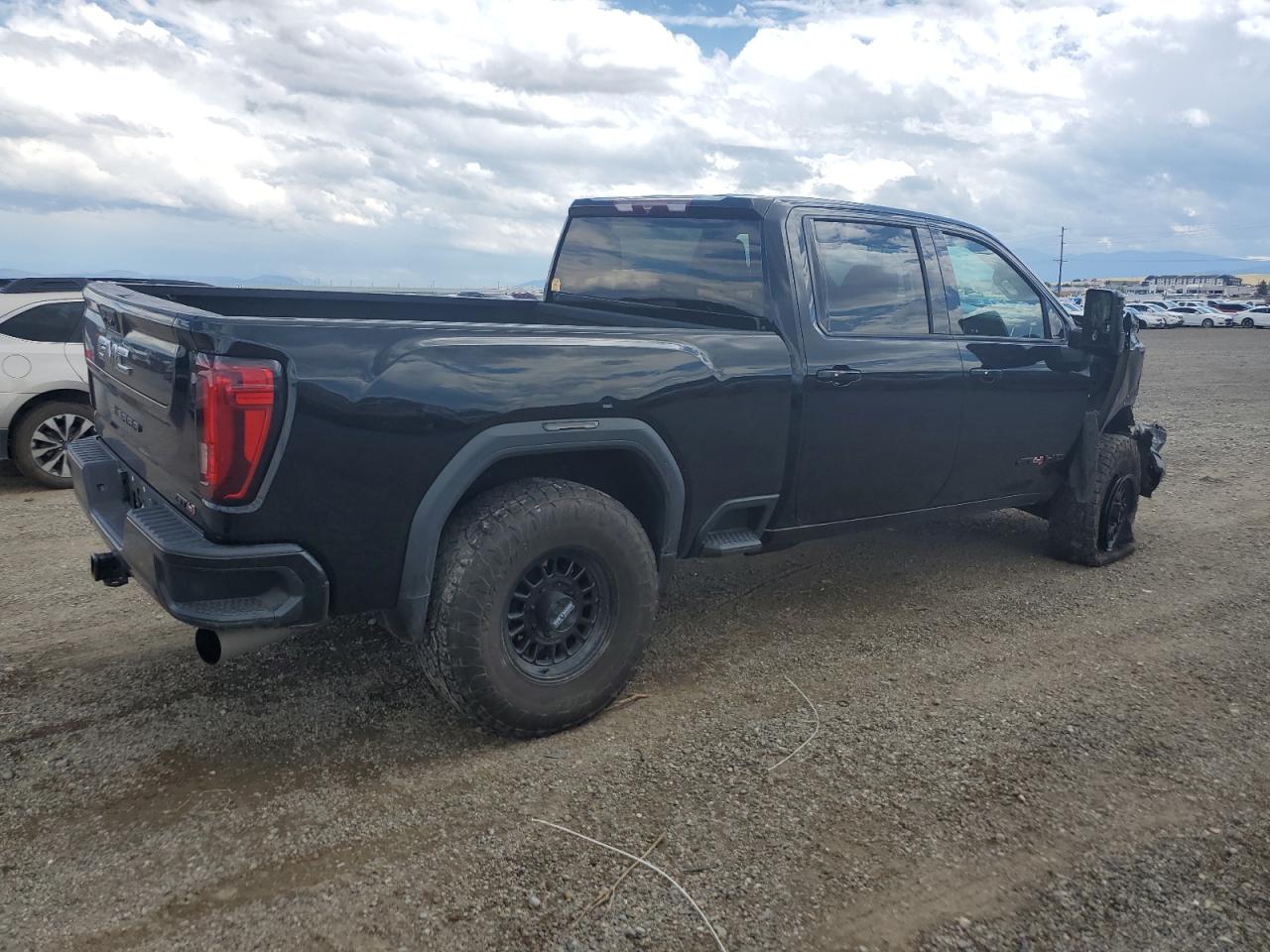 GMC Sierra K2500 At4 Image 13